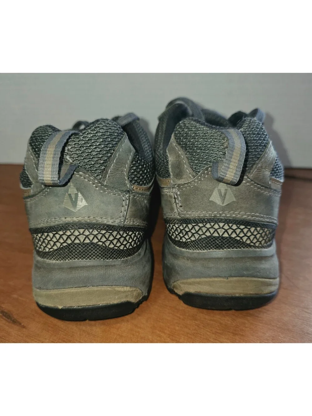 Vasque Breeze 3 low GTX waterproof hiking shoes size 10m